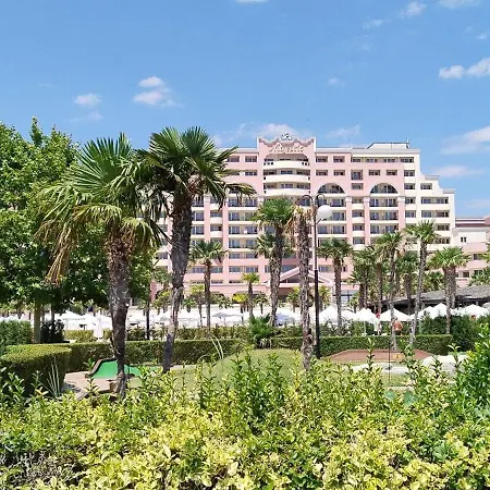 Majestic Private In Sunny Daire